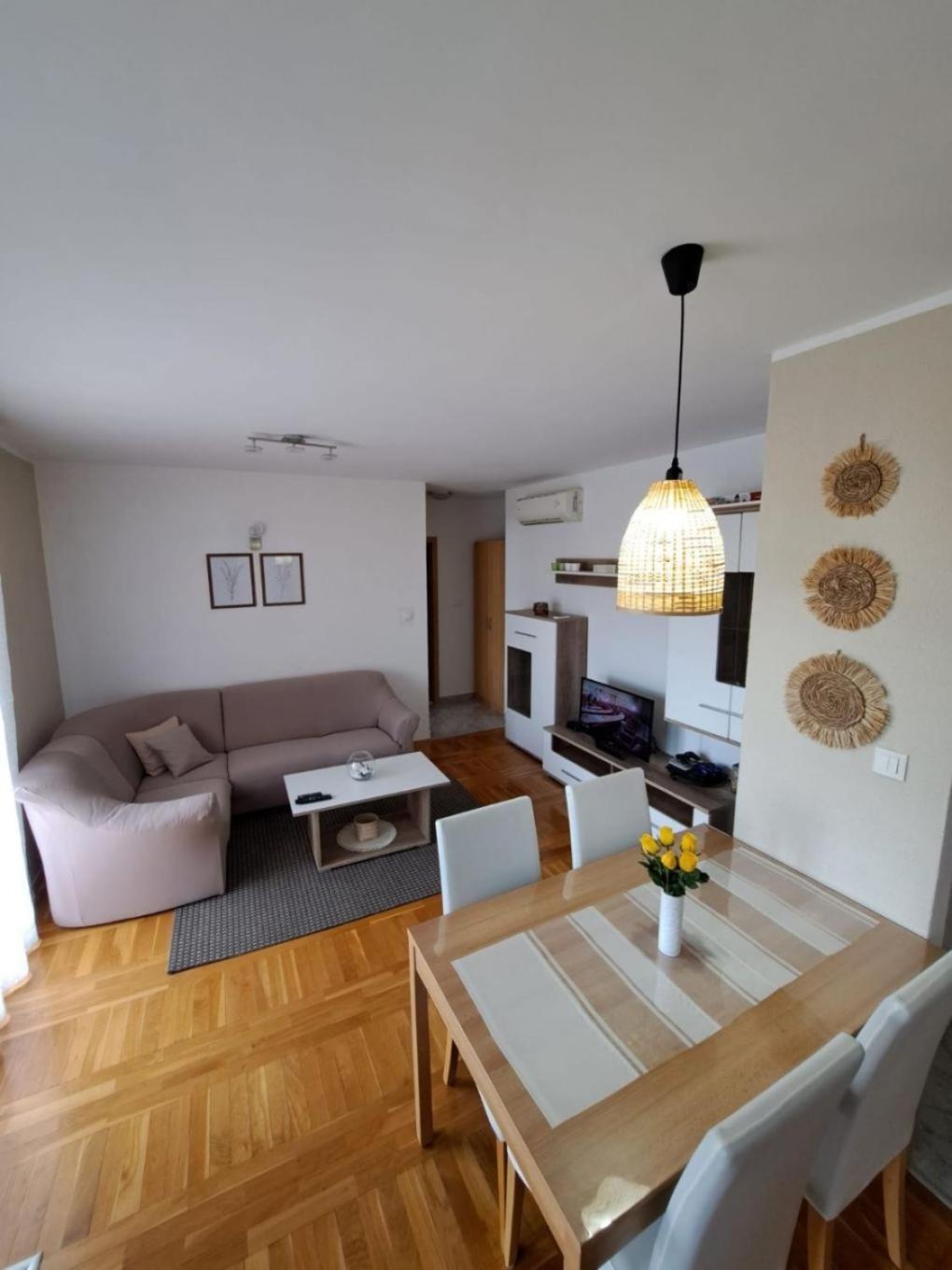 ספליט Apartment Slava - Close To The Mall מראה חיצוני תמונה
